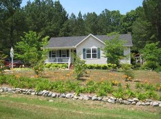 145 Hammerstone Ct, Fuquay Varina, NC 27526
