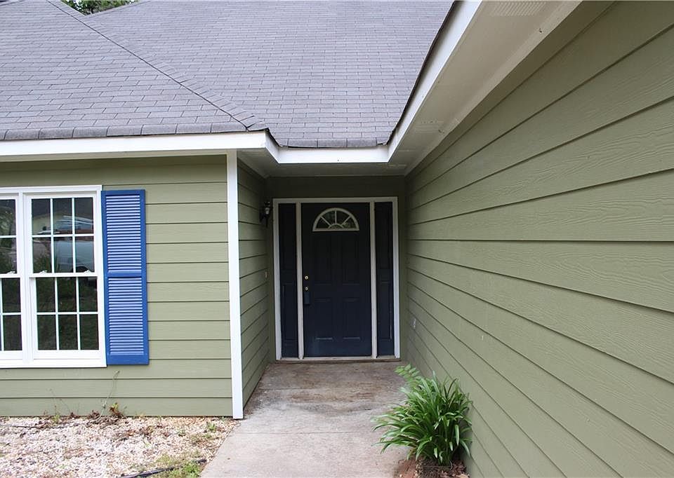 1st image of 1134 Plantation Dr SE