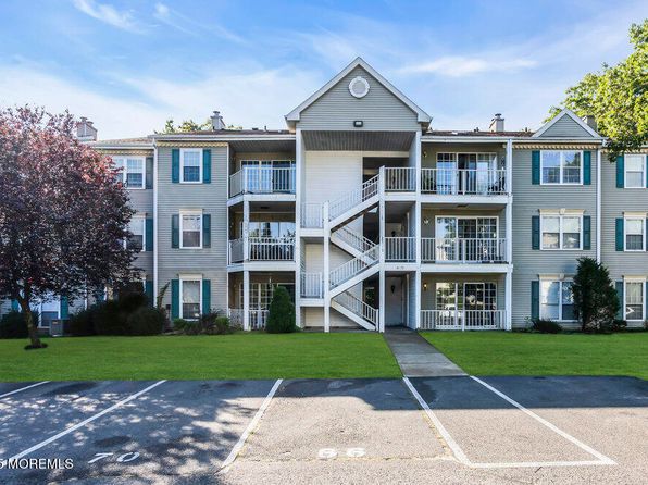 66 Iroquois Dr #24