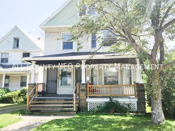 9425 Denison Ave, Cleveland, OH 44102