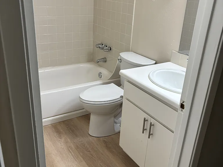 1156 San Benito St #20 — Photo 8