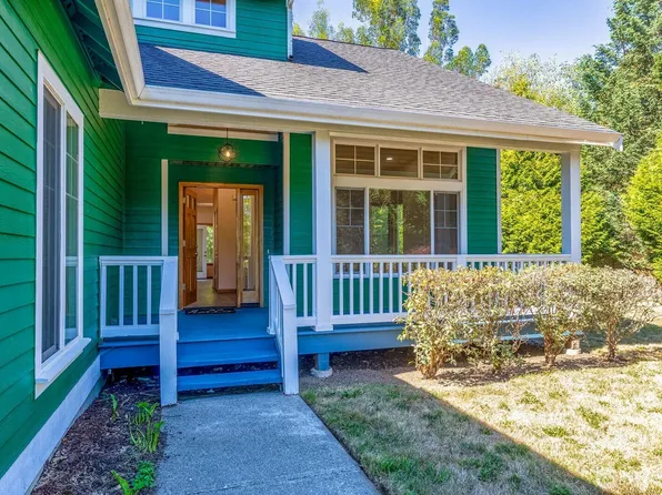 9926 SW 184th Way, Vashon, WA 98070