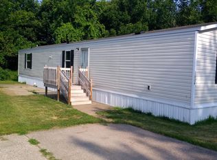 1604 2nd St E, Milan, IL 61264