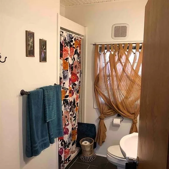 4489 E Lake Rd — Photo 10