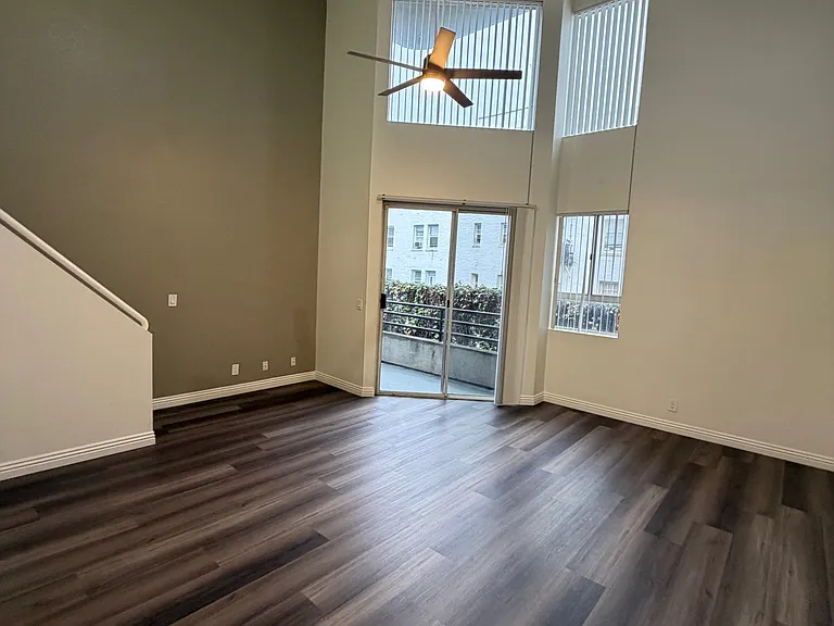 Whitley Lofts — Photo 9