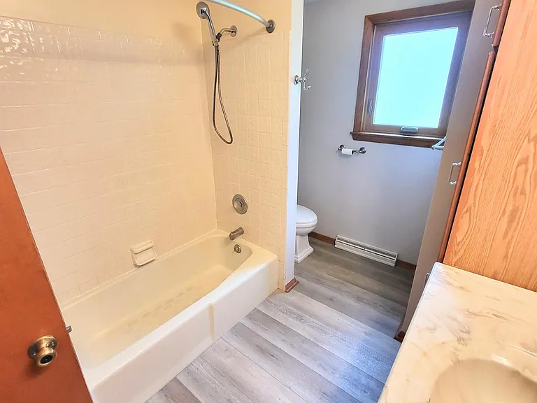 689 Deborah Dr — Photo 8