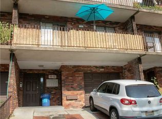 68-05 242nd St #31D, Little Neck, NY 11362