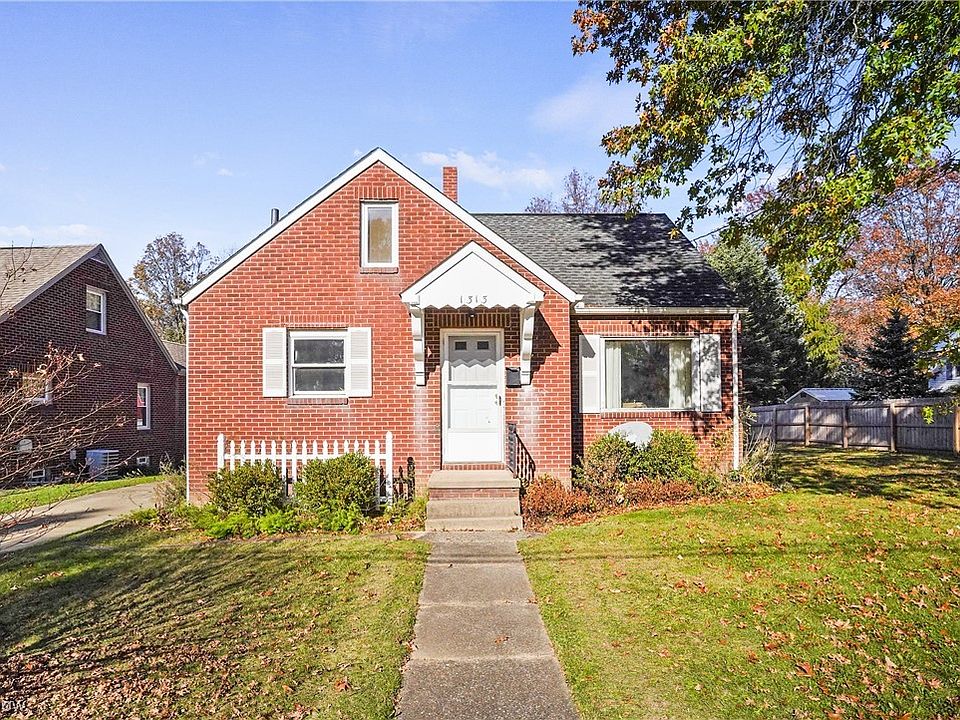 1313 Washington Blvd, Louisville, OH 44641 | Zillow