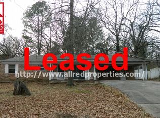 2055 N Juneway Ter, Fayetteville, AR 72703