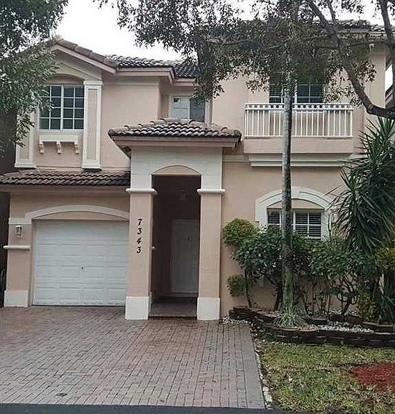 1st image of 7343 NW 113th Ct
