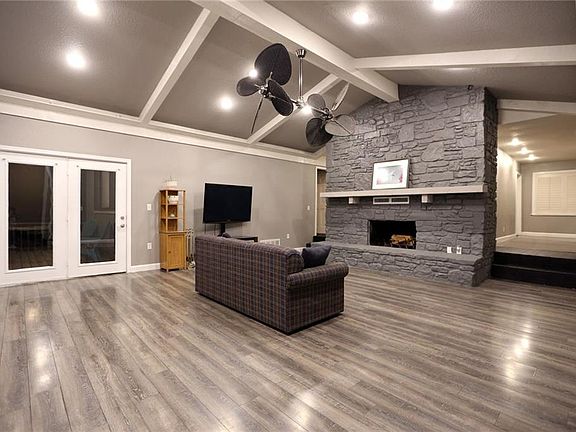 3rd image of 29 Wimbledon Way