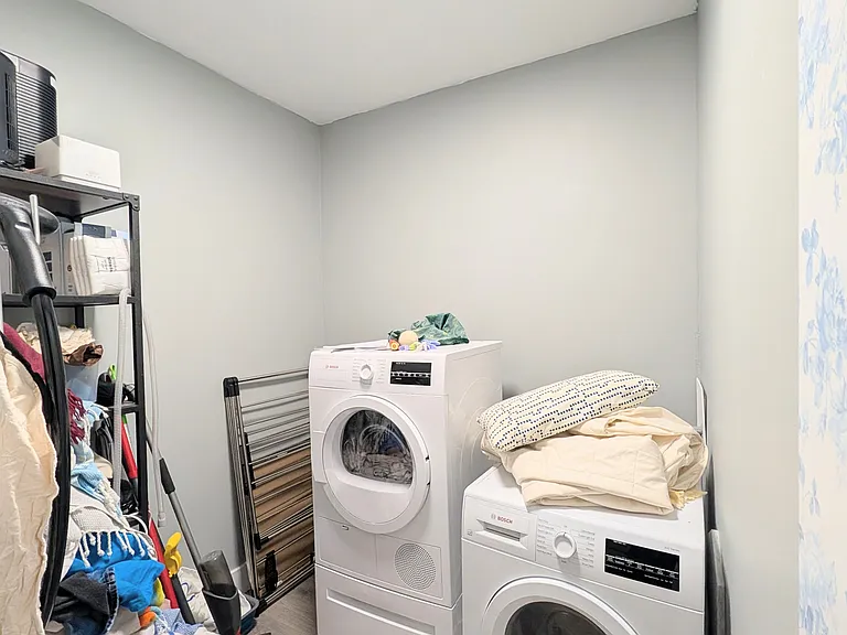 44 Spadina Ave #1 — Photo 15