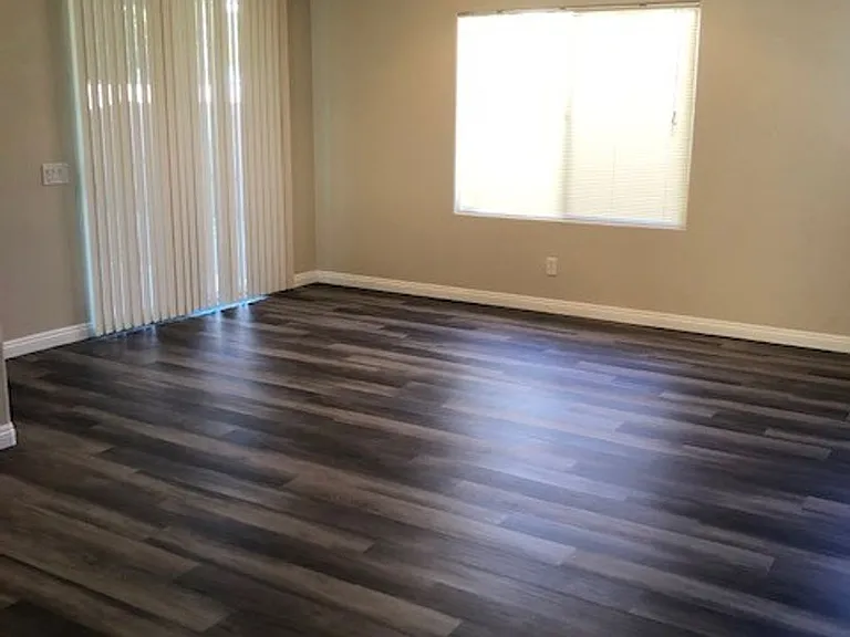 8913 Royal County Down Ct — Photo 12