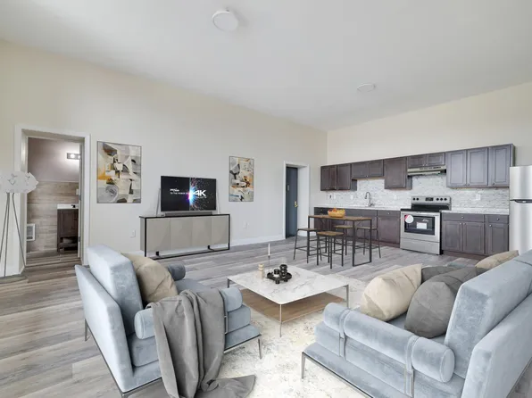51 S Poplar St #204, Hazleton, PA 18201