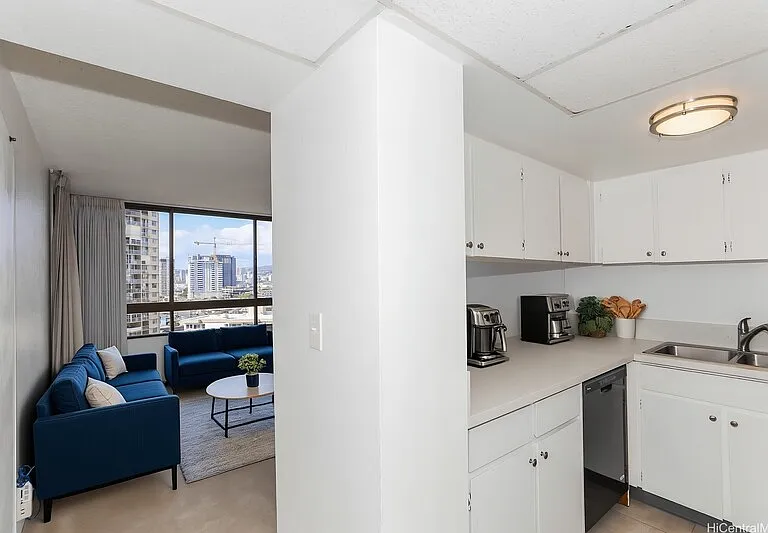 2499 Kapiolani Blvd #1004 — Photo 7