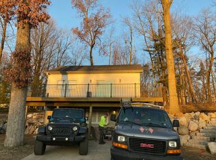 406 E Gull Lake Dr, Augusta, MI 49012
