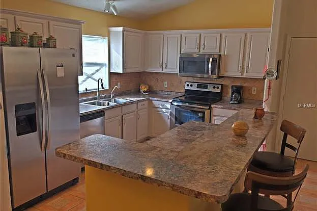 2402 Knightsbridge Blvd — Photo 34