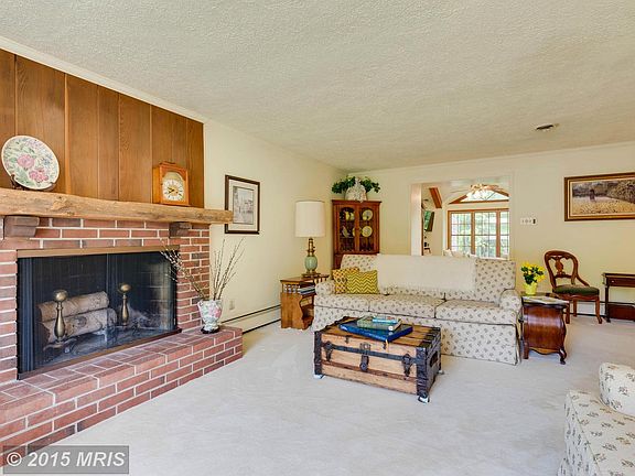 5th image of 6924 Cherry Ln