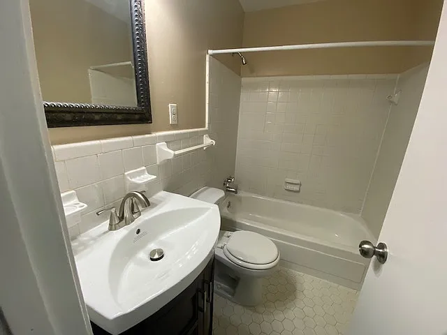6297 Bronte Avenue - 1 — Photo 4
