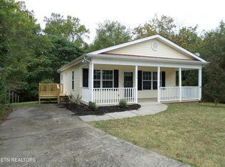 108 Jersey Ln, Oak Ridge, TN 37830