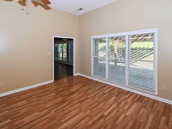 3rd image of 9224 Chimneyrock Blvd