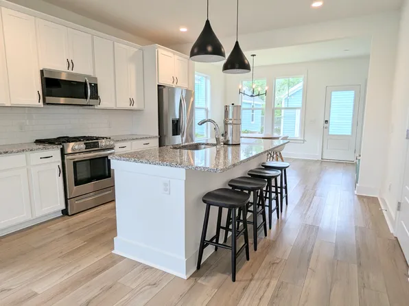 5 Clearblue Loop, Summerville, SC 29486