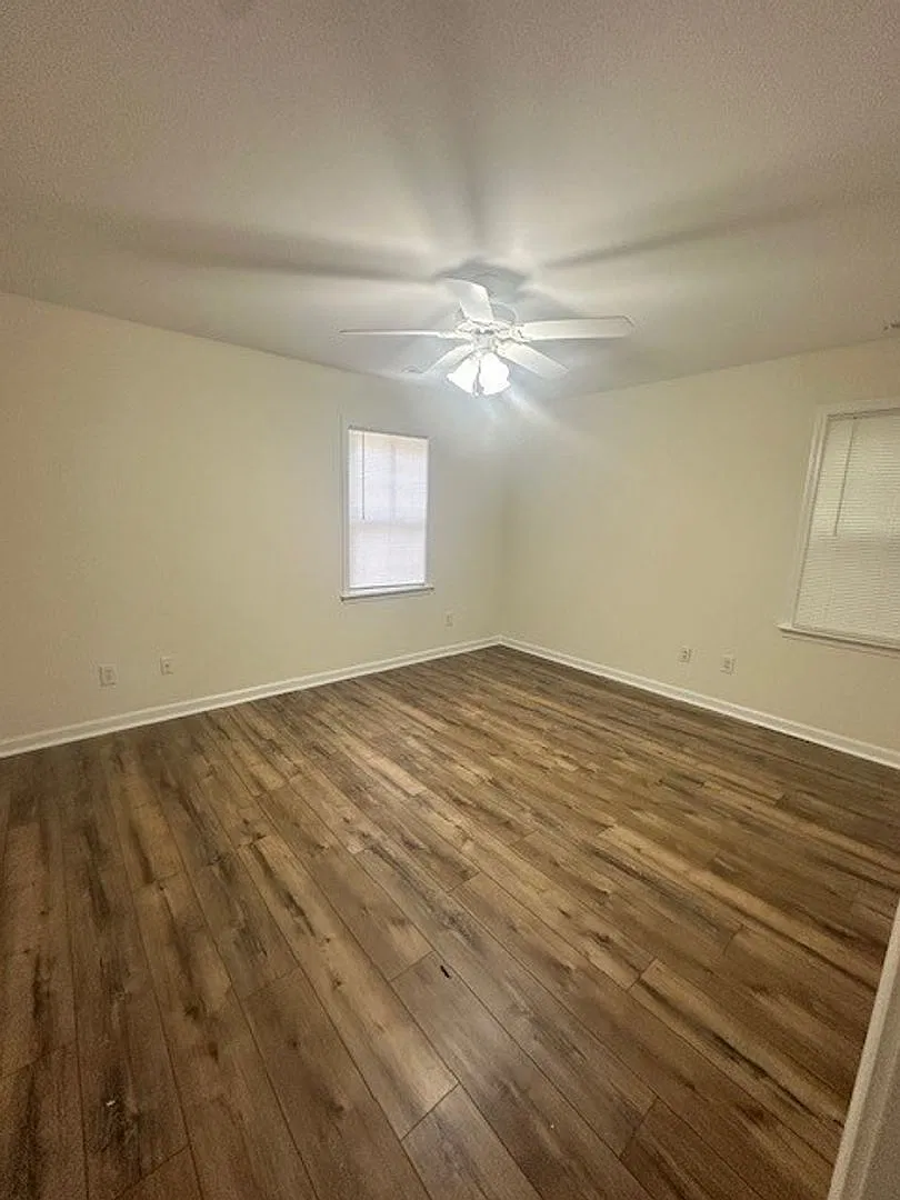 3 Bedroom Condo — Photo 4