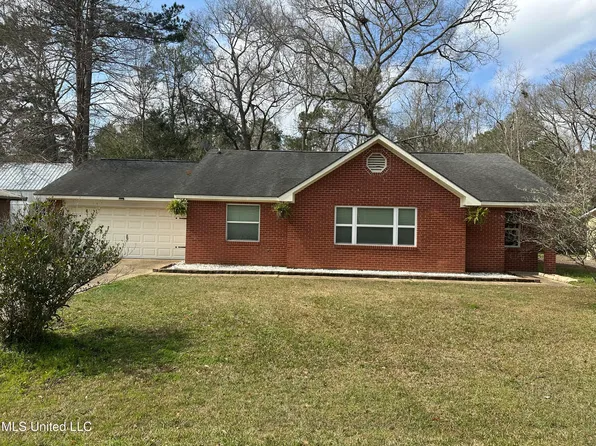 3225 Riverbend Rd, Moss Point, MS 39562