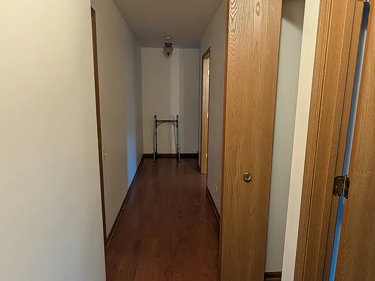410 Orleans Ave — Photo 28
