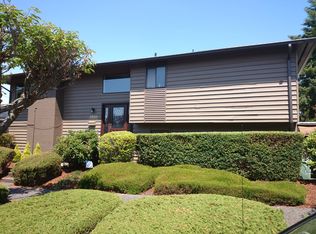 3920 55th Ave SW, Seattle, WA 98116