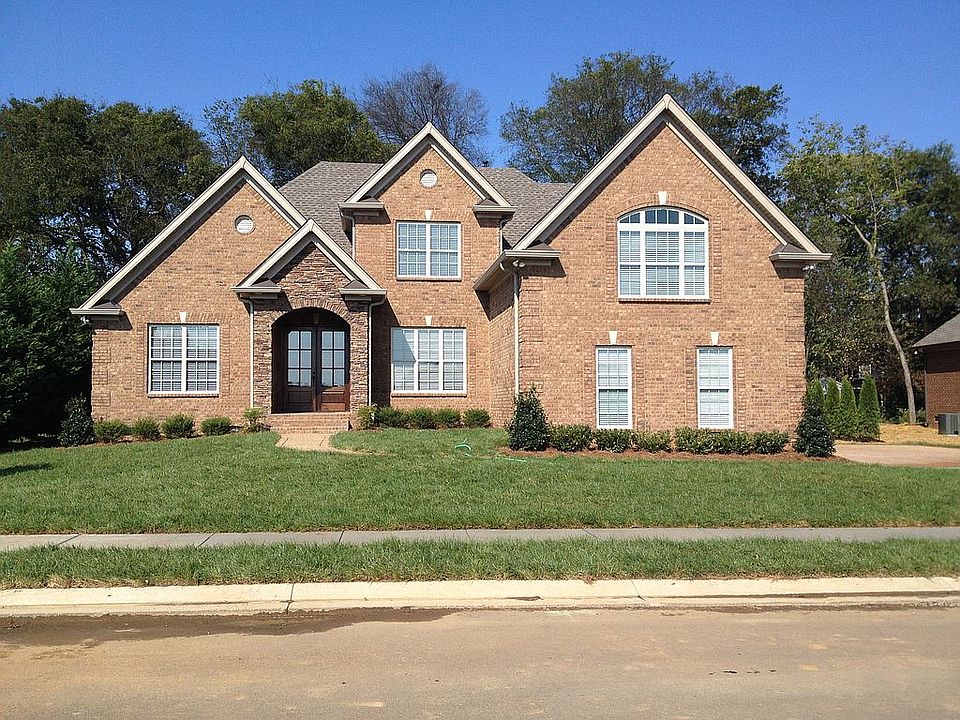 1st image of 103 Thornwood Pl