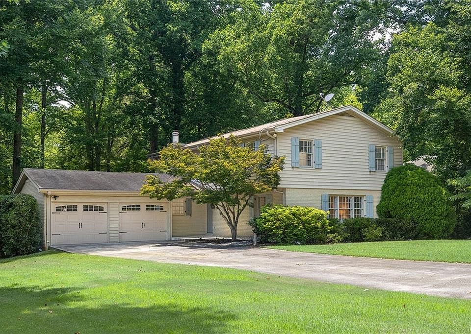 1st image of 4966 Cambridge Dr