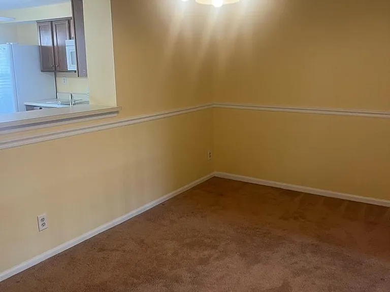 89 Dorchester Cir — Photo 11