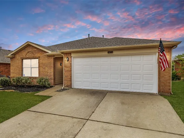 8340 Horseshoe Bend Dr, Fort Worth, TX 76131