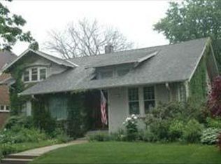 1826 E Wood Pl, Shorewood, WI 53211