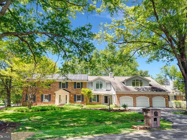 4301 Sunflower Dr, Rockville, MD 20853