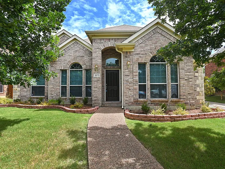 1073 Red Hawk Dr — Photo 29