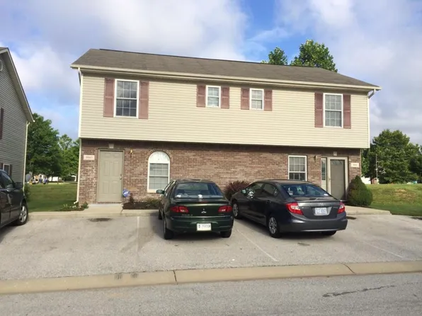 3557 S Oaklawn Cir, Bloomington, IN 47401