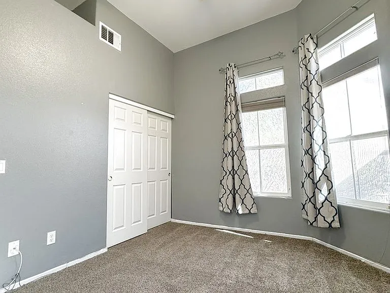 8209 Dusty Valley Ct — Photo 35
