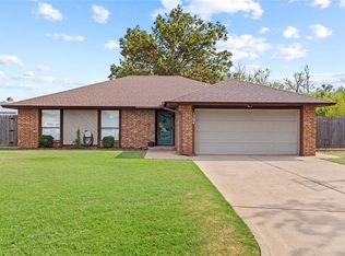 1504 Timber Creek Dr, Weatherford, OK 73096