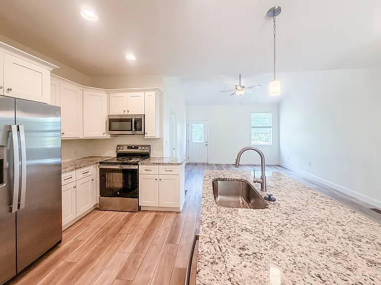 2806 Mineral Springs Ave — Photo 4