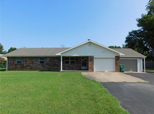 420 Rheas Mill Rd, Farmington, AR 72730