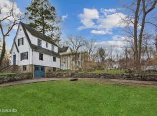 82 Valleywood Rd, Cos Cob, CT 06807
