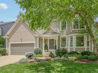 19612 W 96th Ter, Lenexa, KS 66220