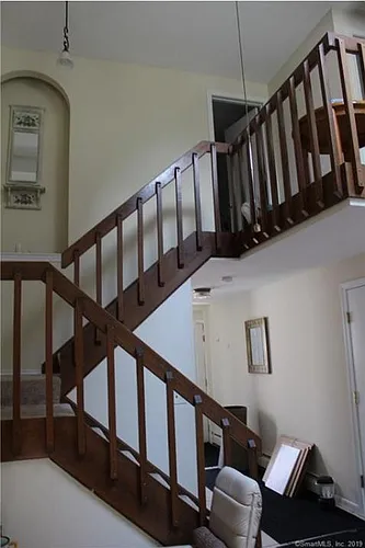5 Juniper Pl Photo 1