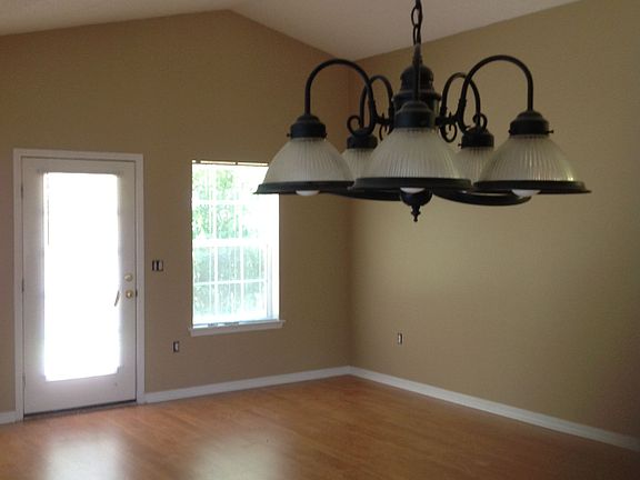 3rd image of 6307 Ironside Dr N