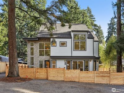 13746 Stone Avenue N, Seattle, WA, 98133