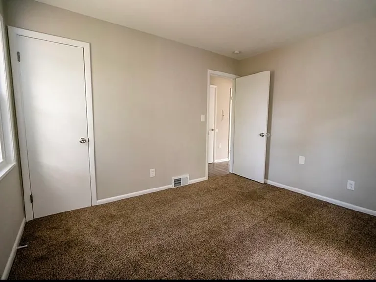 836 Nela View Rd — Photo 13