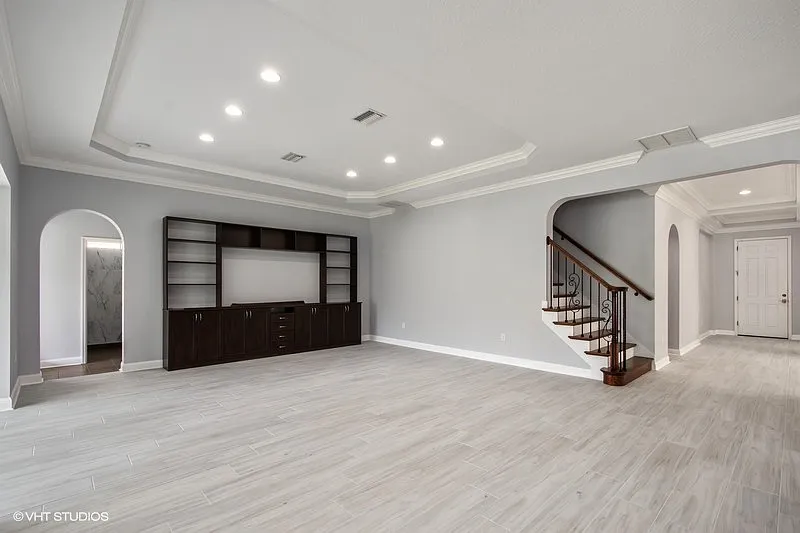 6 bed, 4391 sqft, $6,250 — Photo 4