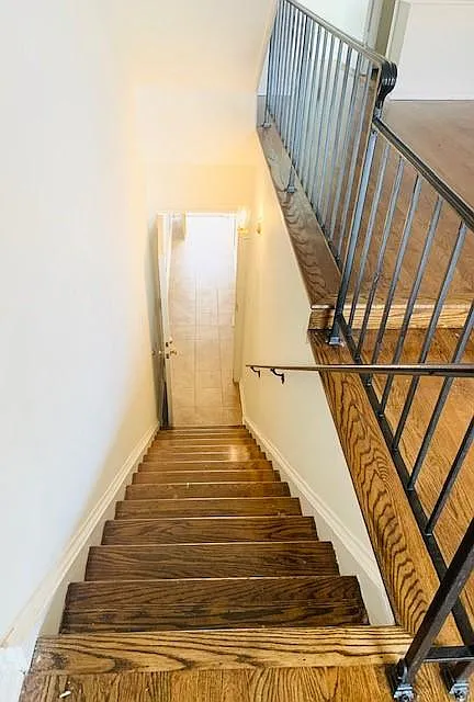 2 bed, 1.5 bath, 1270 sqft, $3,195 — Photo 2